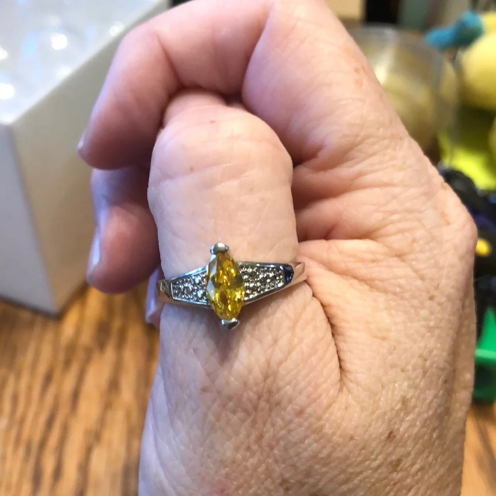 Citrine ring - Picture 1 of 1